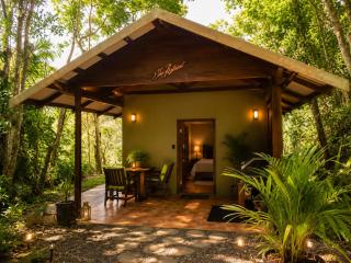 Gunnadoo Holiday Hut with Ocean Views and Jacuzzi - 9