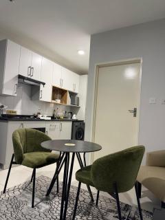 Desmelima Premier Living - 6