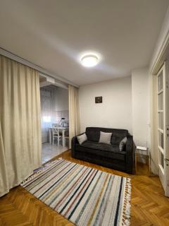 Central Charm - 4