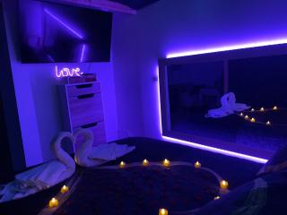 Le Chalet romantique avec jacuzzi privatif - 3