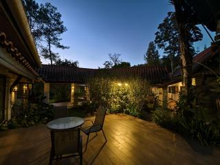 Villa Plai Doi Mountain-view villa with fireplace and fire pit - 1