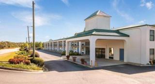 Rodeway Inn & Suites - 9
