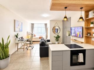 Luxury studio apartment in Illovo Sandton - Near Rosebank - 0