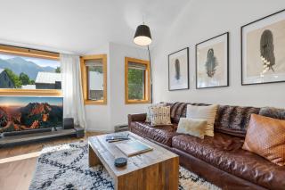 Chalet Chic Condo, Short Walk to Lift 7, Covered Parking condo - 7