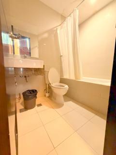 Mactan Newtown Beach Condo - 6