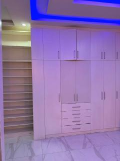 3Bedroom Apartment in Lugbe All Rooms Ensuite - 8