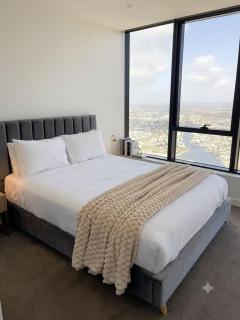 Ocean View Sky Suite - 1