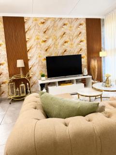 Waterfall Executive Suite - 2