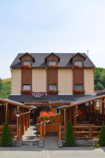 Juliu's Panzio Csikszereda - Miercurea-Ciuc - 9
