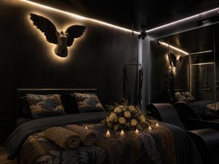 Crescendo 9 Love Room - 2