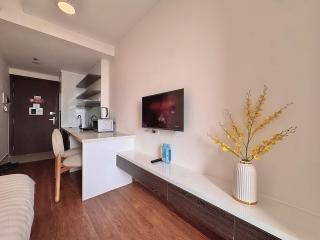 NB Home - RiverGate Infinity Pool - 8