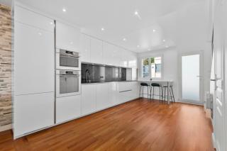 Villa 5 étoiles avec piscine intérieure et vue Tour Eiffel - 4