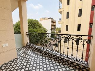 Luxury 1BHK-House of Sol, Golf Course Road - 8