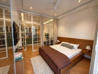 Luxury 1BHK-House of Sol, Golf Course Road - Gurgaon - 9