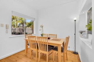 11 Guests 6BR, 5 plus 1 Self Contained Granny Flat - 9