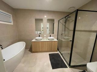 Spacious, Bright Clyde Stay Near Parks & Shop - 4