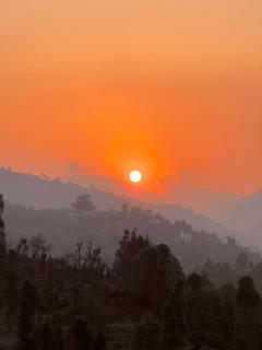 THHPSOCIETY - Exstacy stays & cafe - Your Romantic & Cozy Getaway - Mountain view , Hot tub , Parking - MUKTESHWAR - 3