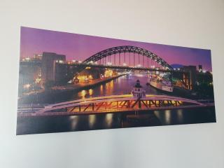 Lovely 2 bed apartment, 5 mins into Newcastle - Sleeps 6 - 3