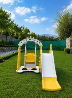 Amar Villa By Around Stays, Dehradun - 1