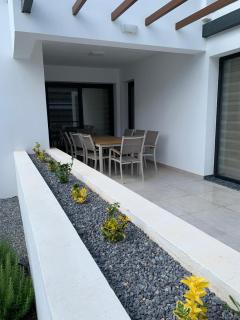 Dreamlike Three-Bedroom Apartment - Olive Court I - 4