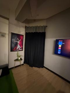 Cozy one Bed in E-11 Affordable Bliss for Travellers - 3