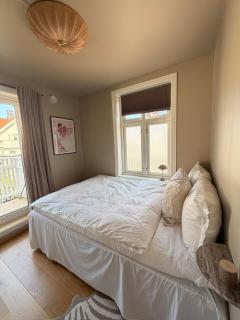 ONS Modern studio apartment - 7 min drive to conference - 9