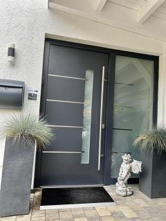 Moderne 1-Zimmer-Gästewohnung im Neubau mit schönem Garten - 3