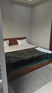 HOTEL TRILOk - 9