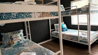 Family Fun House Pool and Mini-Golf Sleep 12 - 3