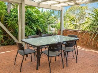 Cozy 4-Bedroom family House in Wantirna - 7