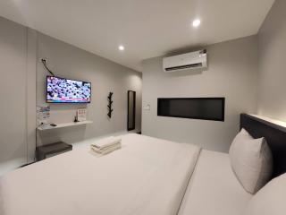 Skyline Resort - 8