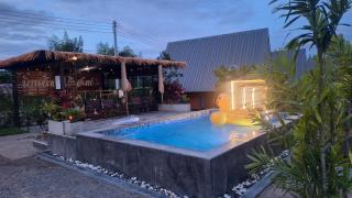 บ้านน้ำผึ้งโฮมสเตย์ Pool & Garden - 7