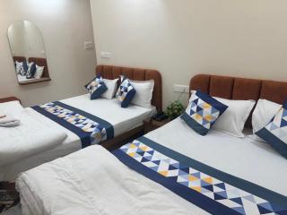 Hotel G17 Dhamnod - 6