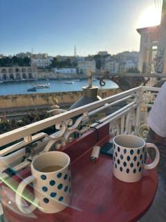 Historic Vittoriosa Maisonette with Sea View - 8