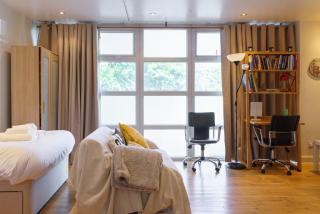 Spacious Studio Apartment in Kennington - 4