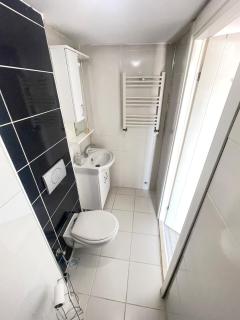 D6 - 1BR Apartment at Uskudar Center - 50m2 - 4