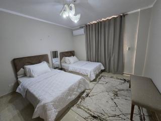 Elegant Apartment Comfort in a prime location - 4