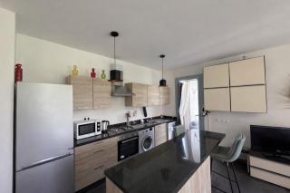 Eden Island Escape 2BR - Near Beach and Pools - 2
