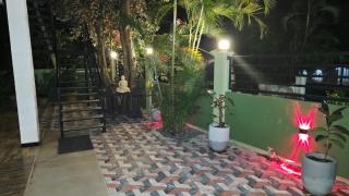 MARS Lodge home stay - 8