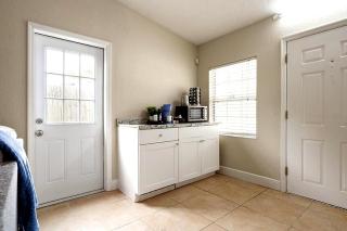 Cozy Siesta Key 1BR 1BA 8 Min to Beach Sleeps 4 - 3