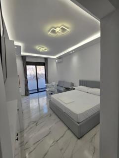 Meltin Studios - 7