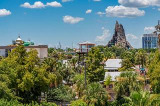 Volcano View 2 Bed 2 Bath Condo with Balcony - 1