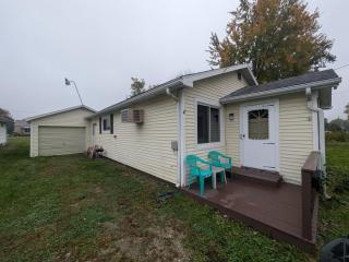 3 Bed/1 Bath Close to Everything in Robinson - 4