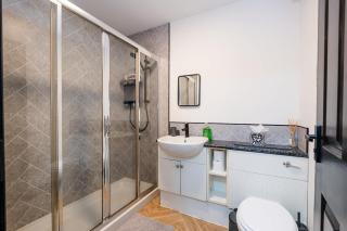 Stylish 2BR-Near Union Square &Train Station-Wi-Fi - Central Location - 7