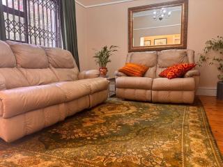 Charming Norwood Retreat - Private Pool, Garden Oasis Prime Location - 5