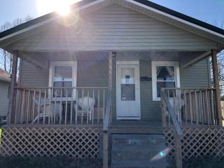 Right off of Main St in Robinson - 8