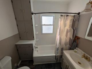2 Bed/1 Bath Home in the Center of Town - 2