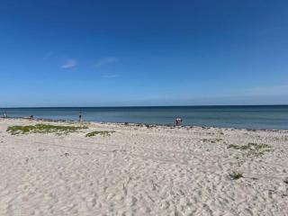 House direct to beach - 6