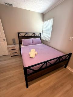 Largo 7BR 4BA Sunny Shores Getaway - 4
