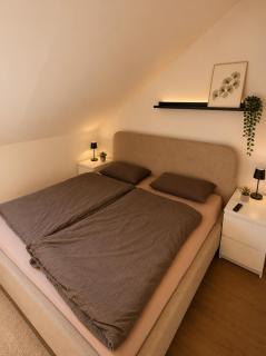 Moderne Dachgeschosswohnung - 8